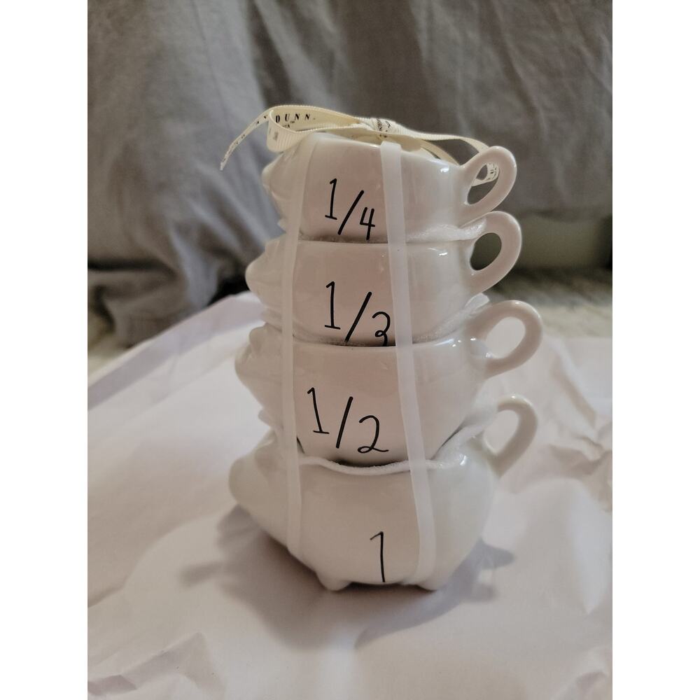 Rae Dunn Stacked Pigs Measuring Cups NWT